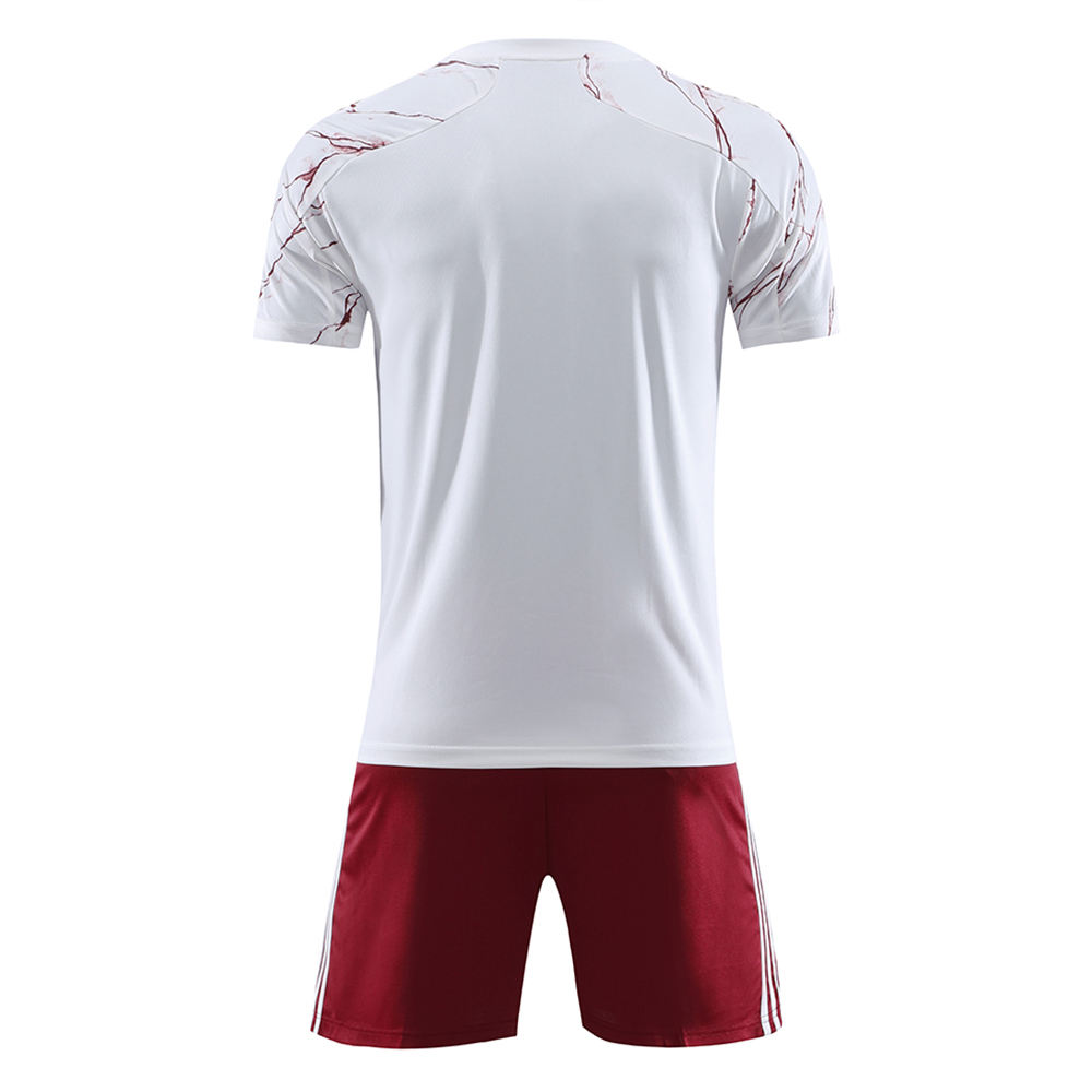 Hestic Sports Wear 2024 Latest Design Soccer Uniform Set New Arrival Team Name Men Soccer Sports Football Uniforms For Sale